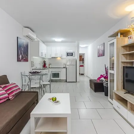 Cristianos Royal Gardens 公寓 美洲海滩