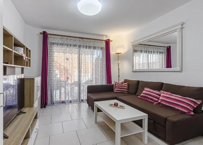 Cristianos Royal Gardens דירה *